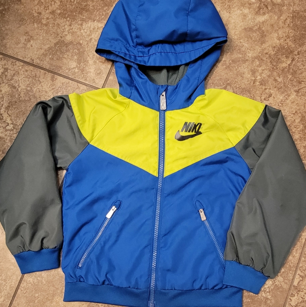 Nike Boys 4/XS Hooded Windbreaker Jacket Blue and Green Colorblock